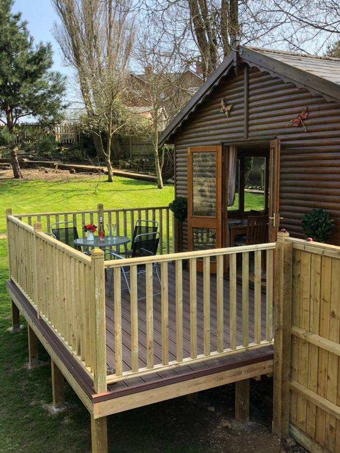 Cosy Dog Friendly Lodge With An Outdoor Bath On The Isle Of Wight Whitwell  Exterior foto